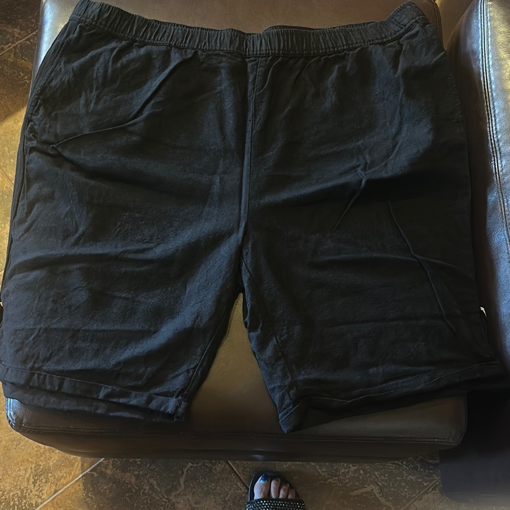 Susan Graver Black Bermuda Shorts Relaxed Fit Lightweight
